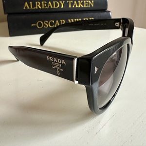 Women’s Black Prada Designer Sunglasses - Authentic